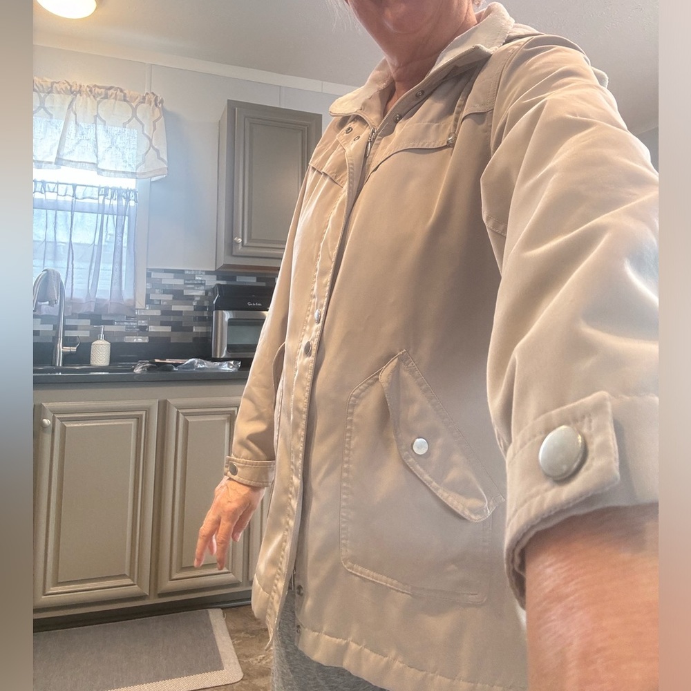 Jacket - Picture 4 of 4